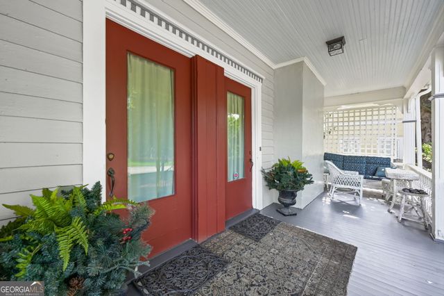 9 Temple Avenue, Newnan, GA 30263