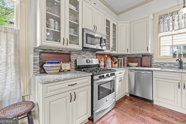 9 Temple Avenue, Newnan, GA 30263