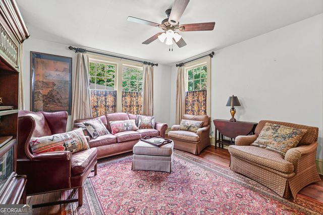9 Temple Avenue, Newnan, GA 30263
