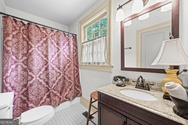 9 Temple Avenue, Newnan, GA 30263