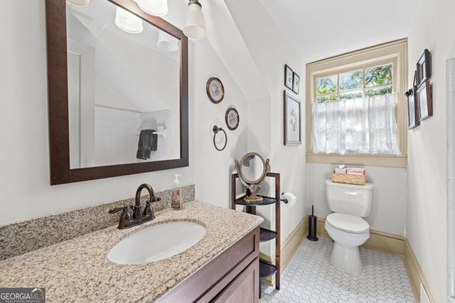 9 Temple Avenue, Newnan, GA 30263