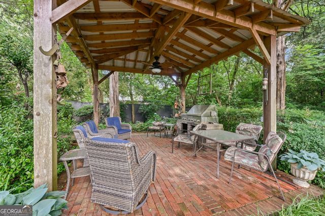 9 Temple Avenue, Newnan, GA 30263
