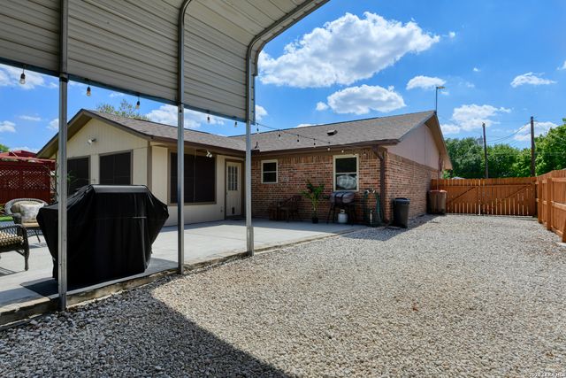 1327 Sea Breeze, New Braunfels, TX 78130