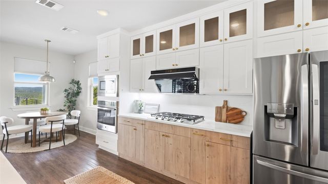 2505 Milan Meadows DR, Leander, TX 78641