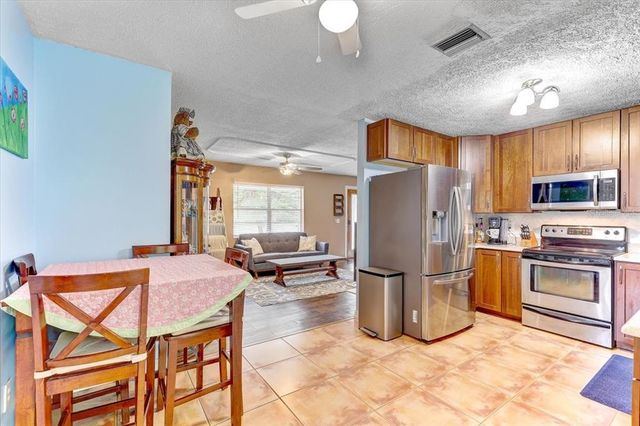 320 PHEASANT CIRCLE, Brandon, FL 33510