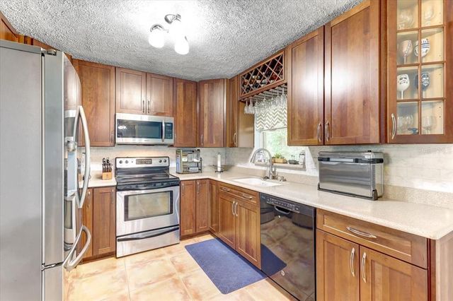 320 PHEASANT CIRCLE, Brandon, FL 33510