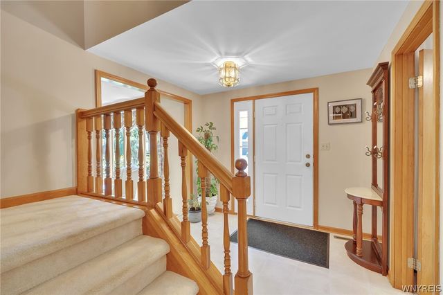 178 Daven Drive, Amherst, NY 14068