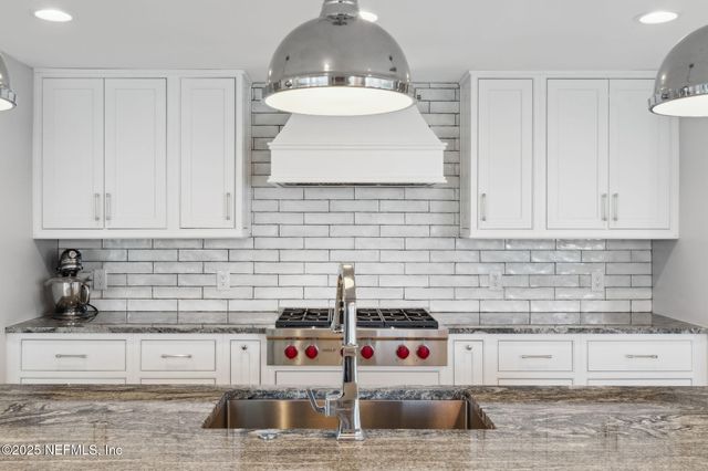 807 1ST Street N 502, Jacksonville Beach, FL 32250