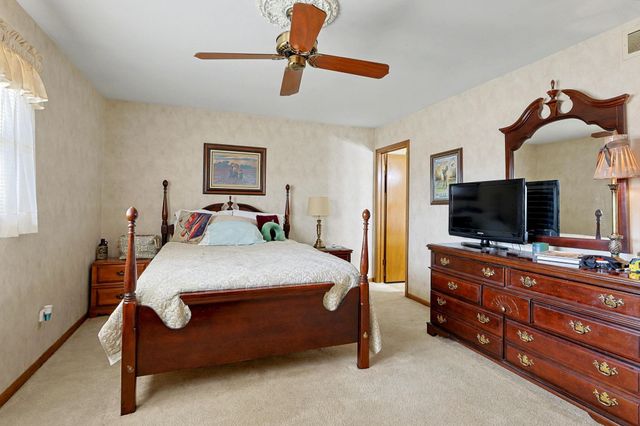 2216 W 18th St N, Wichita, KS 67203