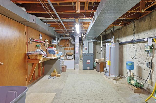 2216 W 18th St N, Wichita, KS 67203