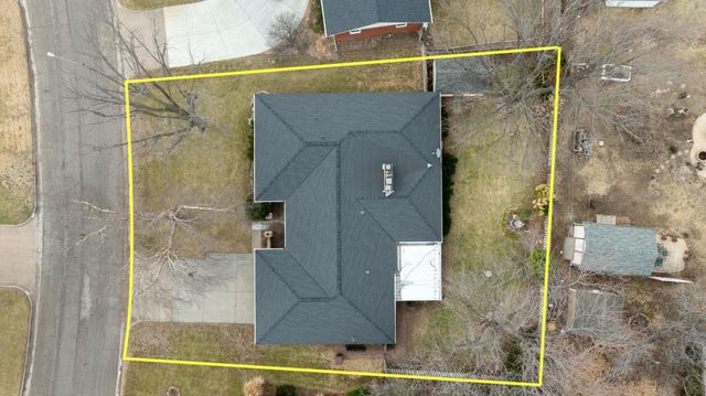 2216 W 18th St N, Wichita, KS 67203