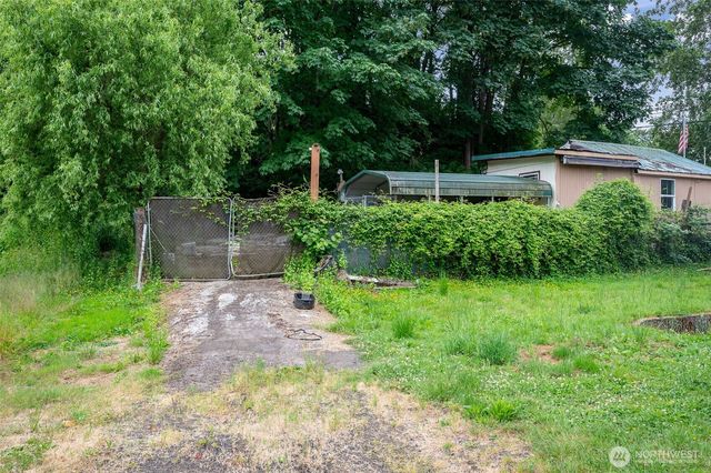 618 N 3rd Avenue, Kelso, WA 98626