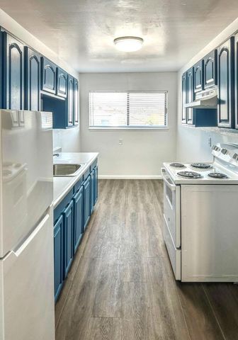 8811 A Street, Oakland, CA 94621