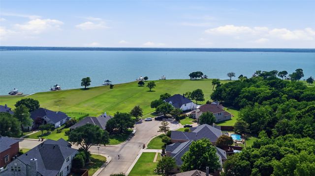 1831 Emerald Bay Drive, Rockwall, TX 75087