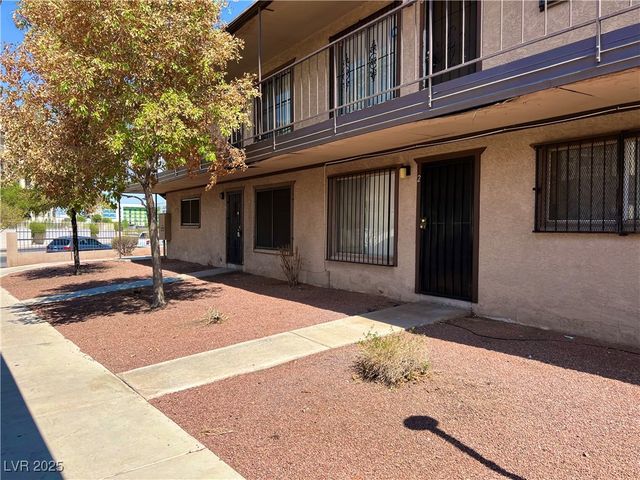 625 South Royal Crest Circle 2, Las Vegas, NV 89169