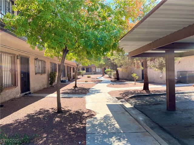 625 South Royal Crest Circle 2, Las Vegas, NV 89169