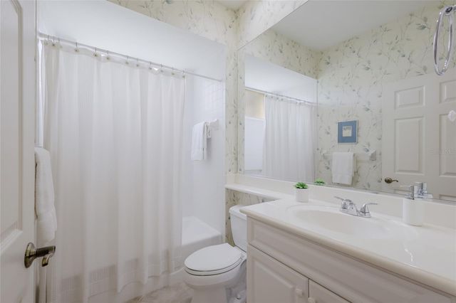 8005 WATERVIEW BOULEVARD, Lakewood Ranch, FL 34202