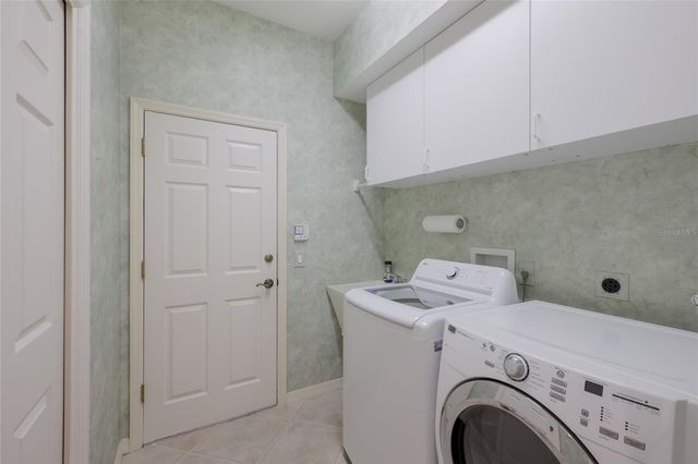 8005 WATERVIEW BOULEVARD, Lakewood Ranch, FL 34202