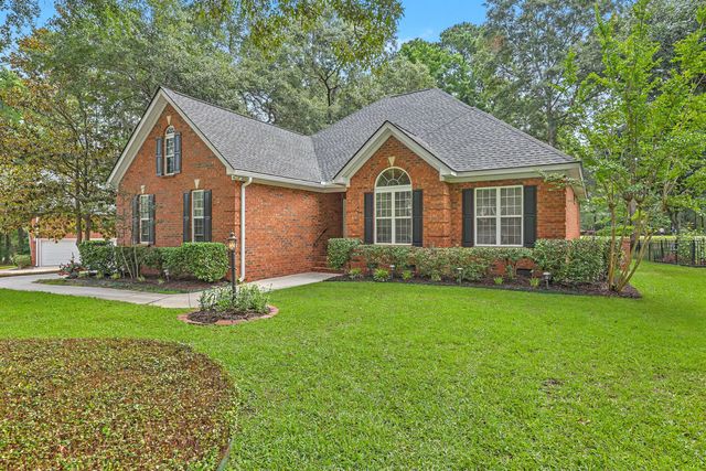 8614 W Fairway Woods Drive, North Charleston, SC 29420