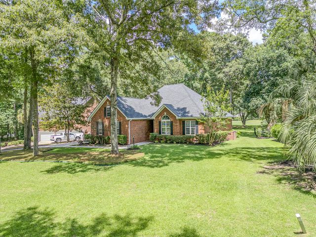 8614 W Fairway Woods Drive, North Charleston, SC 29420