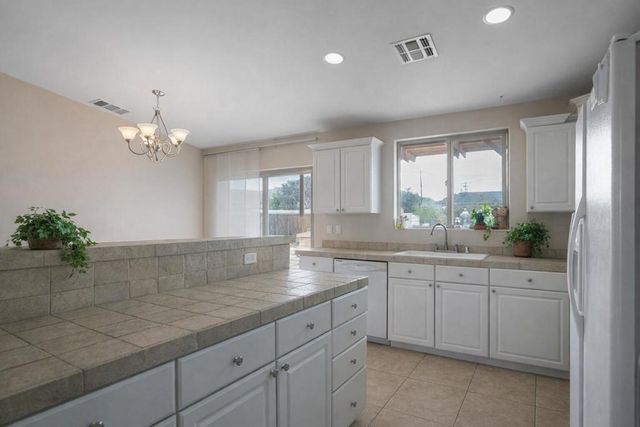 61869 Grand View Circle, Joshua Tree, CA 92252
