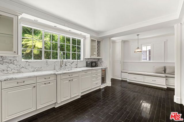 1910 Outpost Drive, Los Angeles, CA 90068