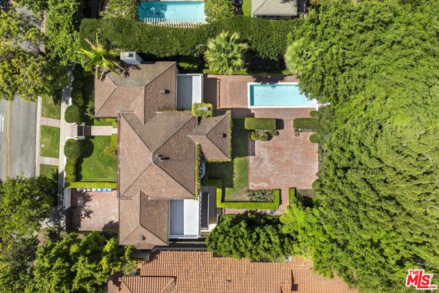 1910 Outpost Drive, Los Angeles, CA 90068