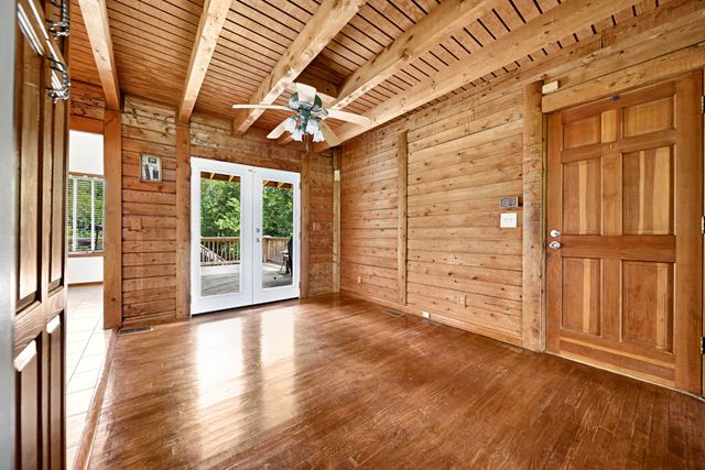 1201 Dickerson Bay Dr, Gallatin, TN 37066