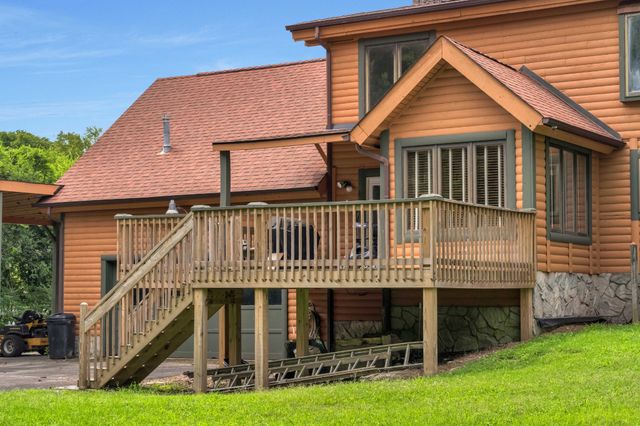 1201 Dickerson Bay Dr, Gallatin, TN 37066