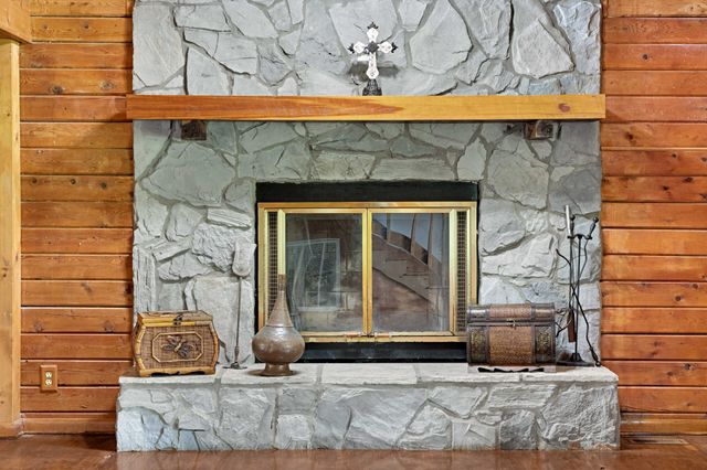 1201 Dickerson Bay Dr, Gallatin, TN 37066