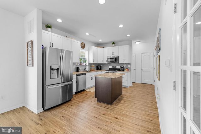 409 BOXWOOD RD, Wilmington, DE 19804