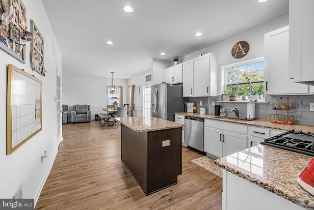 409 BOXWOOD RD, Wilmington, DE 19804