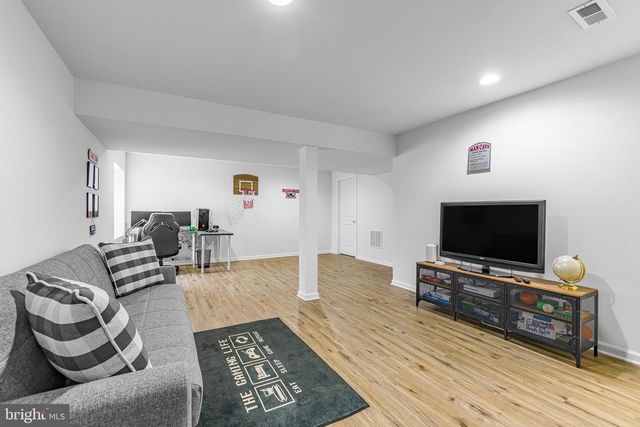 409 BOXWOOD RD, Wilmington, DE 19804