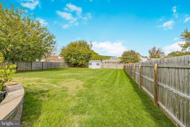 409 BOXWOOD RD, Wilmington, DE 19804