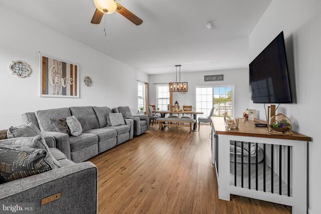 409 BOXWOOD RD, Wilmington, DE 19804