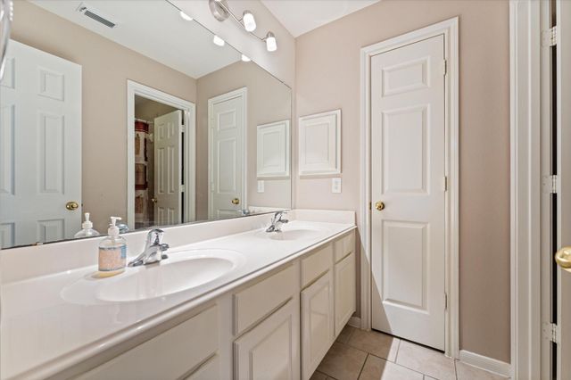 21861 Maidens Crossing Drive, Kingwood, TX 77339