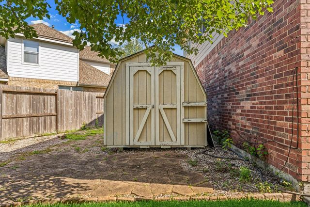 21861 Maidens Crossing Drive, Kingwood, TX 77339