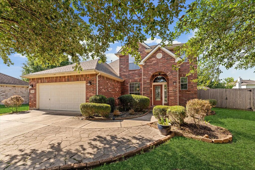 21861 Maidens Crossing Drive, Kingwood, TX 77339