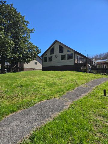 217 & 219 Elizabeth Drive 217 219 A-B, Hazard, KY 41701