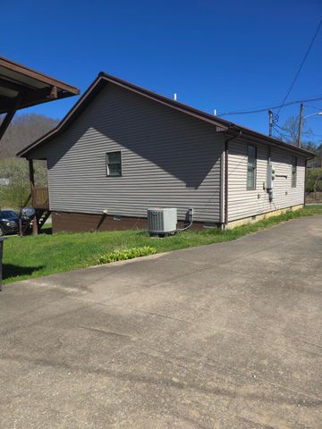 217 & 219 Elizabeth Drive 217 219 A-B, Hazard, KY 41701