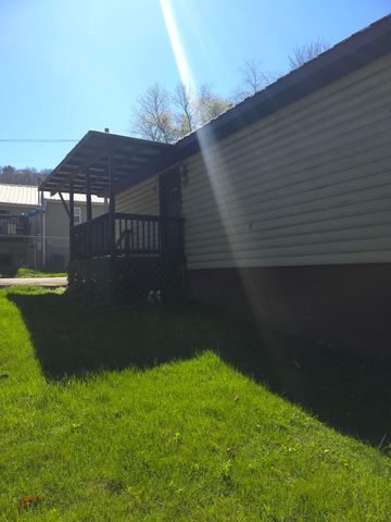 217 & 219 Elizabeth Drive 217 219 A-B, Hazard, KY 41701