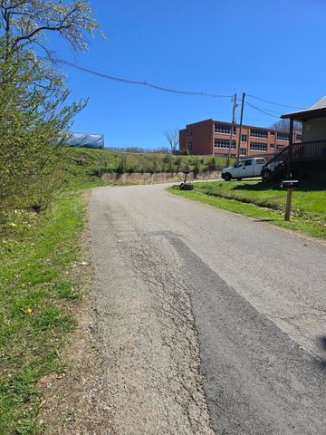 217 & 219 Elizabeth Drive 217 219 A-B, Hazard, KY 41701