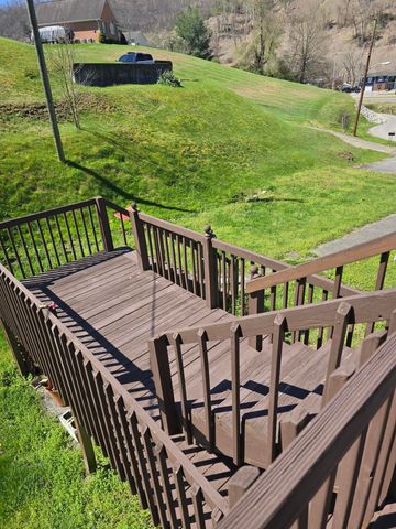 217 & 219 Elizabeth Drive 217 219 A-B, Hazard, KY 41701