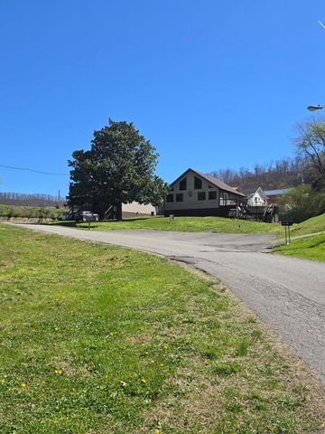 217 & 219 Elizabeth Drive 217 219 A-B, Hazard, KY 41701