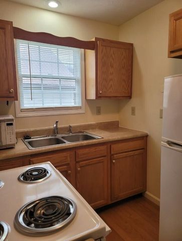 217 & 219 Elizabeth Drive 217 219 A-B, Hazard, KY 41701