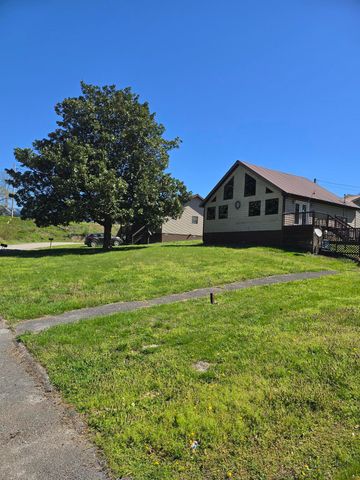 217 & 219 Elizabeth Drive 217 219 A-B, Hazard, KY 41701