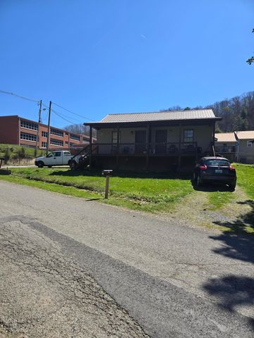 217 & 219 Elizabeth Drive 217 219 A-B, Hazard, KY 41701