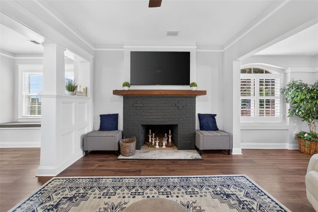 Image 31 of property listing at 1625 S EOLA DRIVE, Orlando, FL 32806