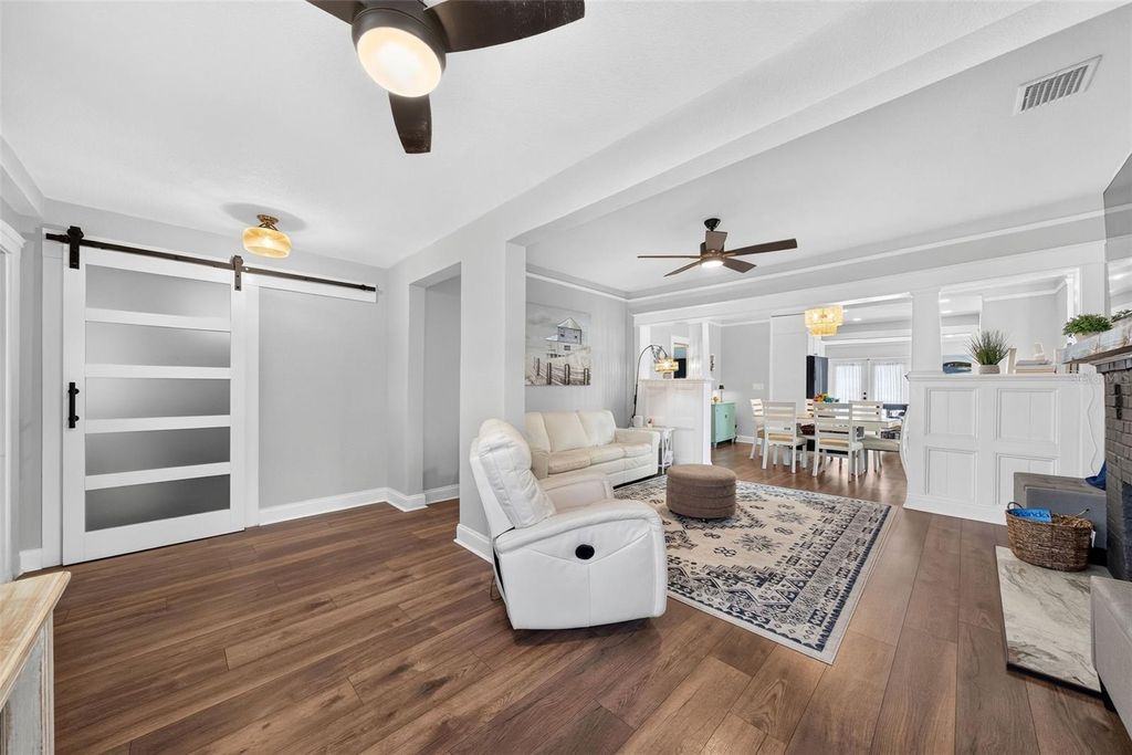 Image 32 of property listing at 1625 S EOLA DRIVE, Orlando, FL 32806