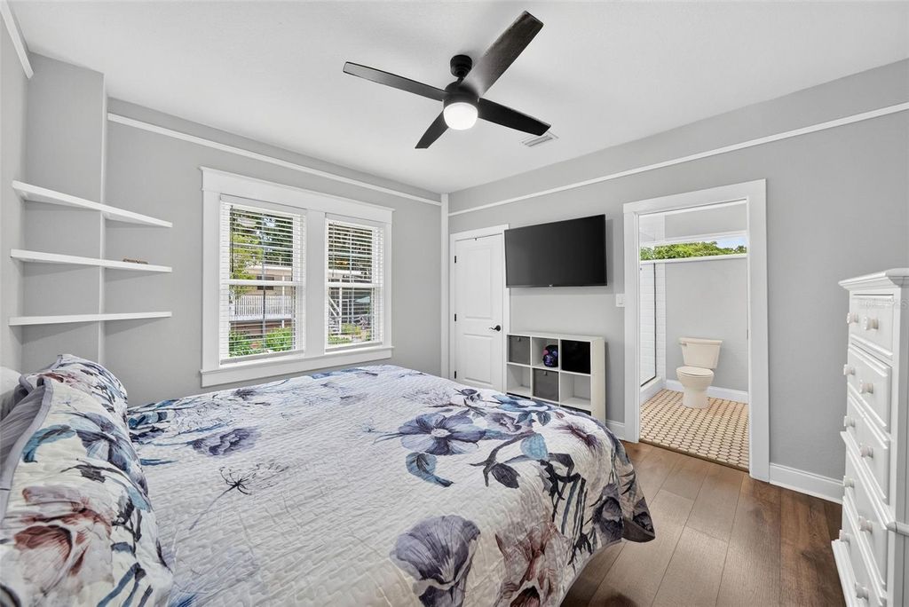 Image 38 of property listing at 1625 S EOLA DRIVE, Orlando, FL 32806